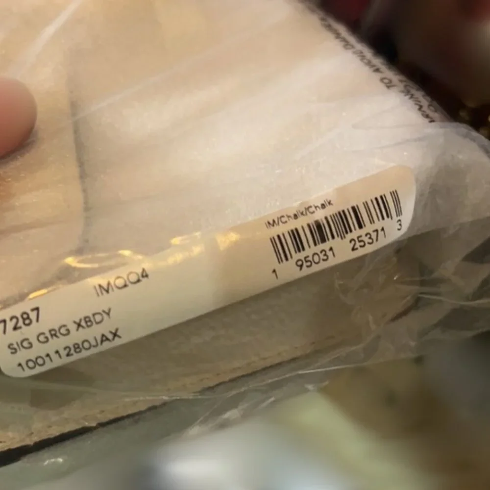 NWT COACH Georgie Crossbody Chalk Signature C Canvas & Leather Gold Details - Picture 5 of 14